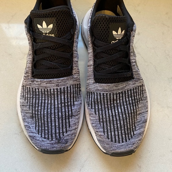 Adidas swift run black - Picture 3 of 3